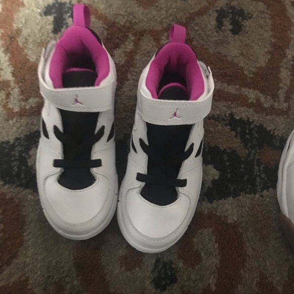 Little girl shoes - Picture 1 of 1